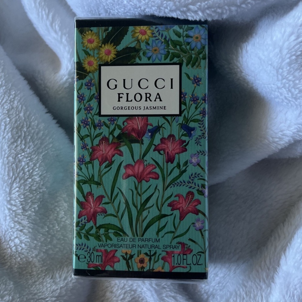 Gucci Flora jasmine